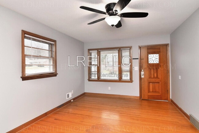 Photo - 818 Iroquois Ave