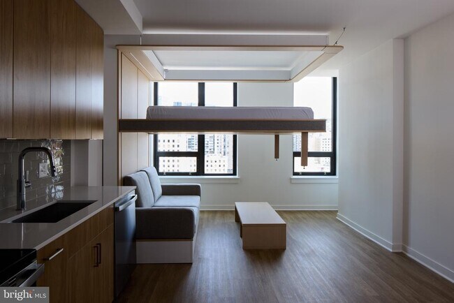 Building Photo - 4909 Auburn Ave Unit 1011