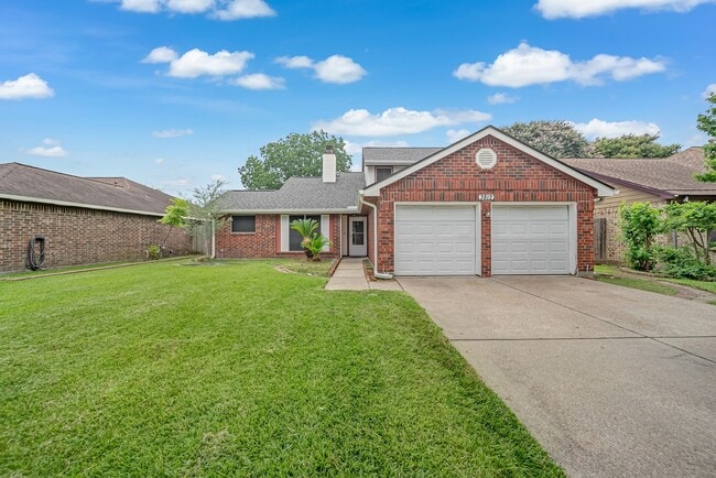 Building Photo - 3812 Redbud Dr