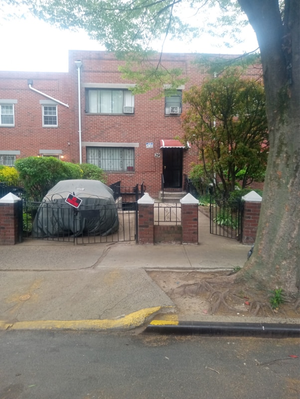 Photo - 29 Troy Ave