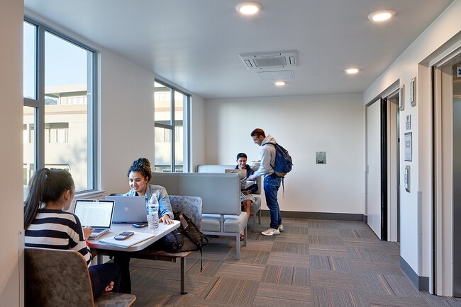 Photo - Panoramic Berkeley Unit 603