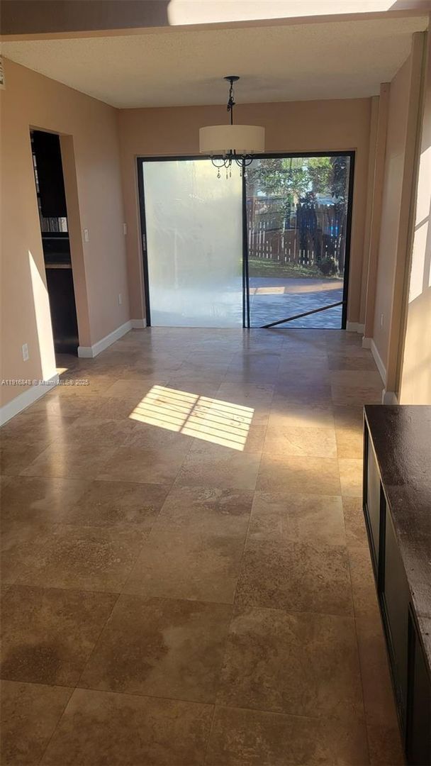 Photo - 914 NW 106th Ave