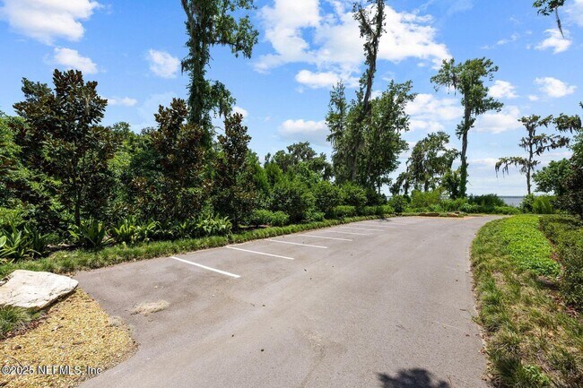 Photo - 27 Oak Pk Dr
