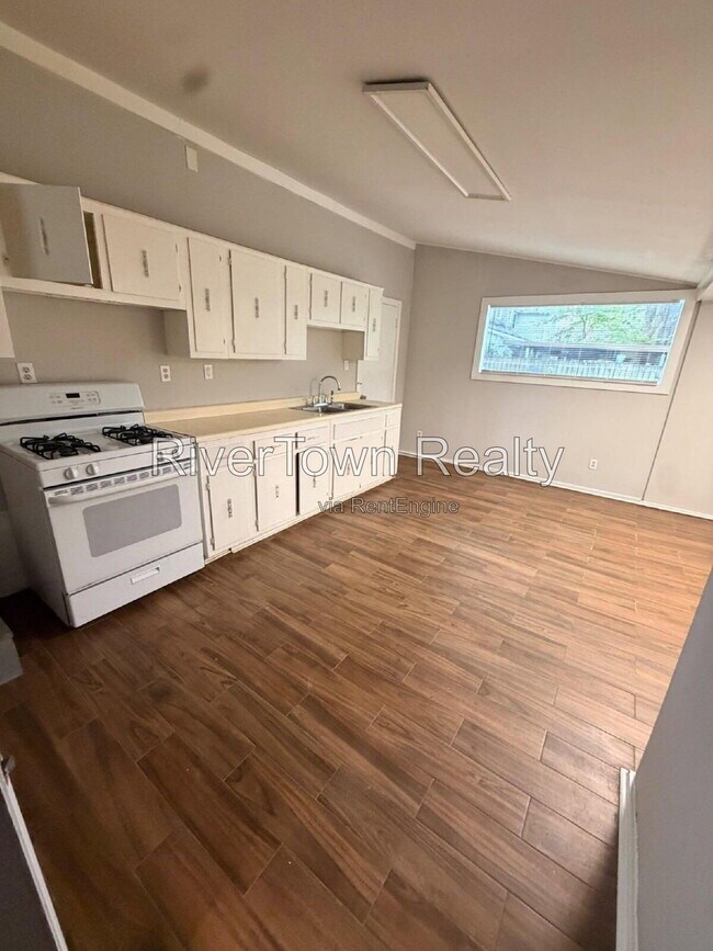 Photo - 750 Patterson St