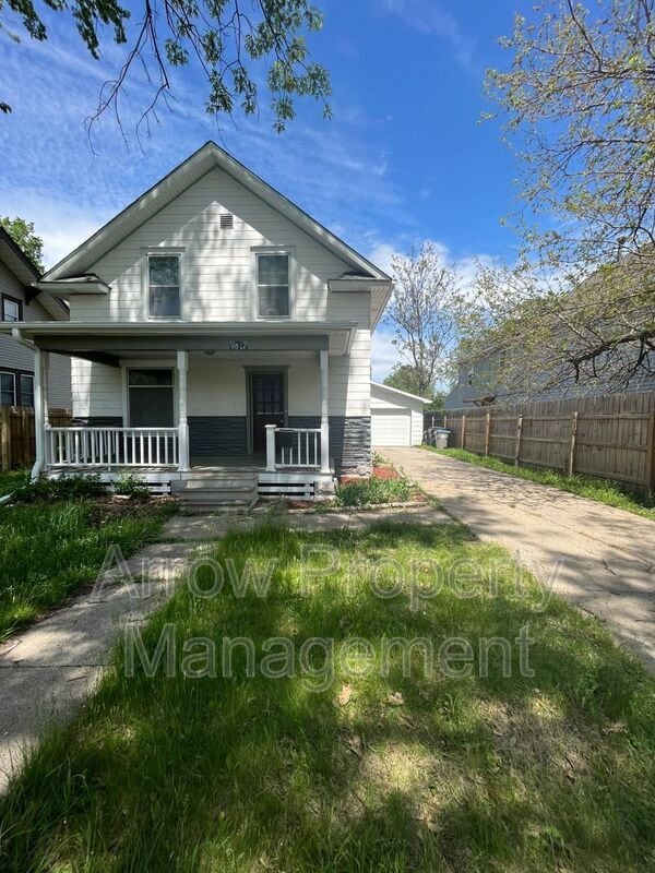 Photo - 1312 Peach St House