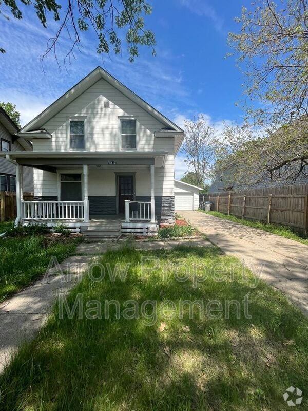 Building Photo - 1312 Peach St Rental