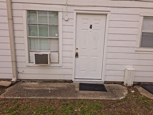 Photo - 207 Moody St Unit 4