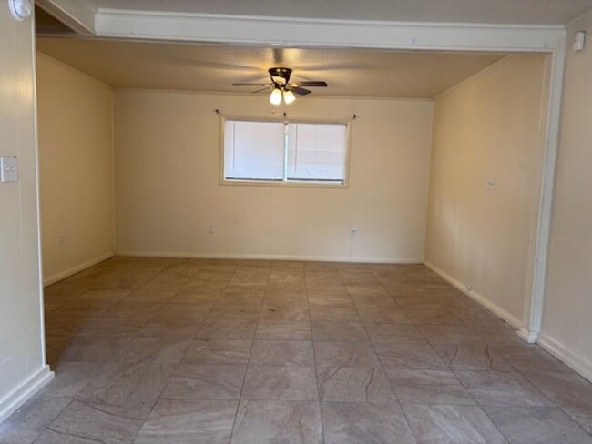 Photo - 1139 Wooddell Dr