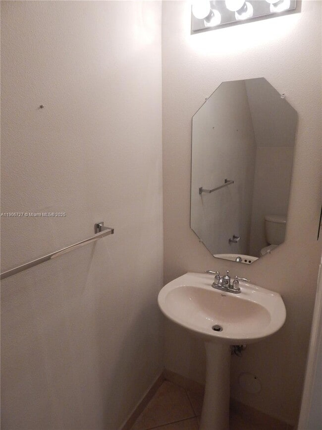 Photo - 4622 SW 75th Way