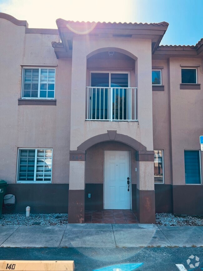Building Photo - 11119 W Okeechobee Rd Unit 140 Rental