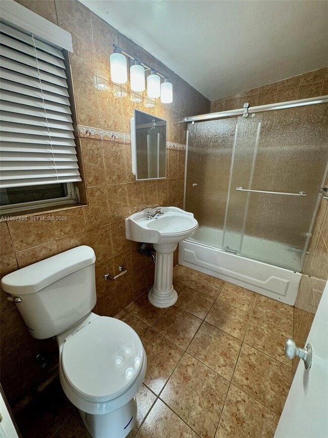 Photo - 104 Commercial Blvd Unidad 4