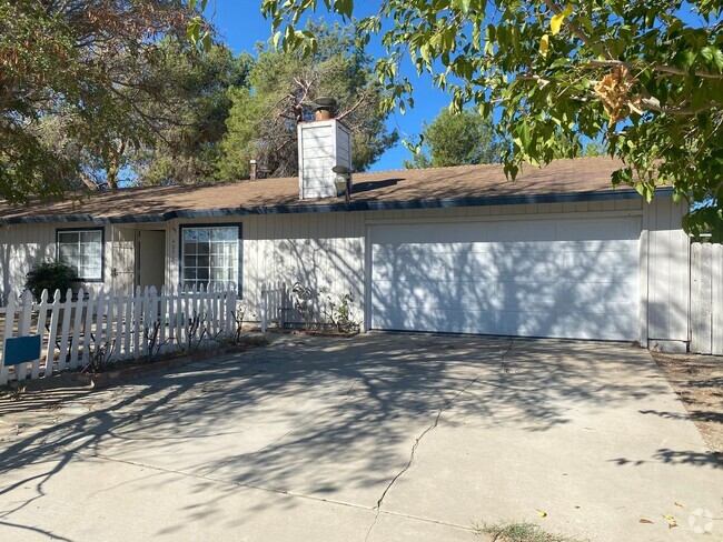 Building Photo - Coming soon!  Lake Los Angeles 3 bedroom Rental