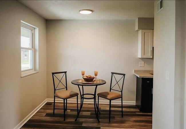 Photo - 388 Elmwood Dr Unit 3