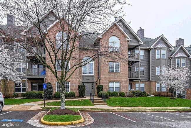 Building Photo - 4108 Monument Ct Unit 101 Rental
