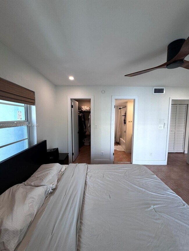 Photo - 9227 SW 87th Ave Unidad B7