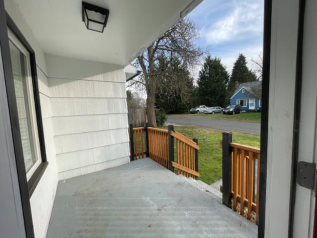 Photo - 6107 99th St SW