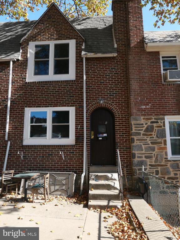 Building Photo - 313 Hampden Rd Rental