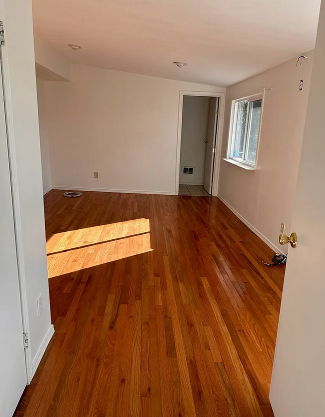 Photo - Spacious & Convenient Home Near Downtown Seattle & Sea-Tac