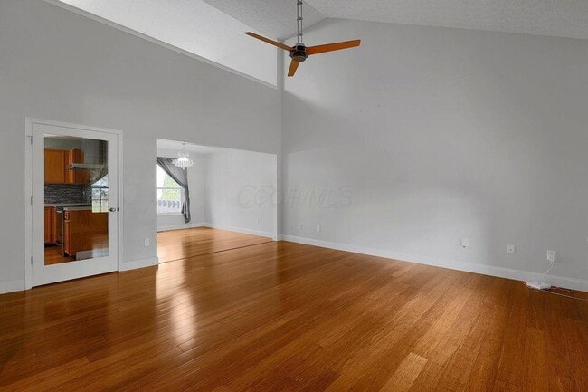 Photo - 299 Iris Trail Dr