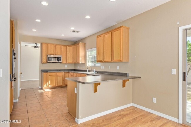 Photo - Beautiful 5 bedroom, 3 bathroom home in Surprise AZ