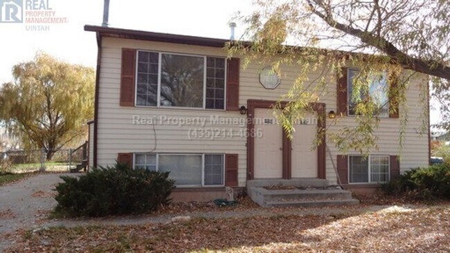 3 bedroom 1 bath duplex - 3 bedroom 1 bath duplex House