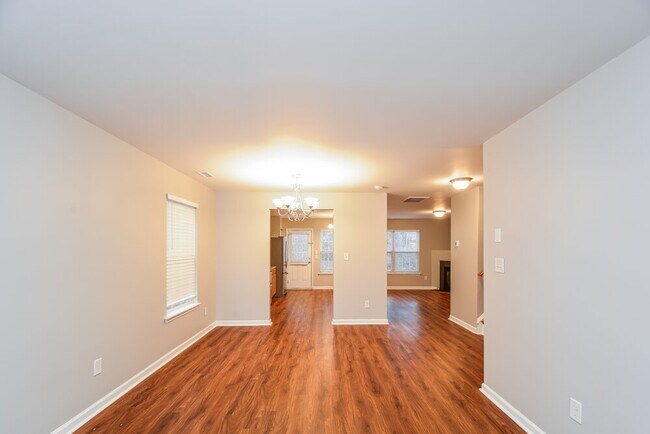 Photo - 2822 Filbert St