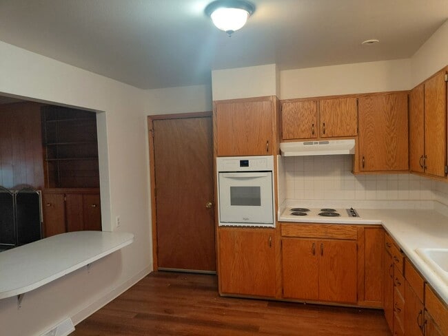 Photo - ALL PROSPECTIVE TENANTS MUST SUBMIT A $58 NON-REFUNDABLE APPLICATION FEE PER APPLICANT ONLINE AND...