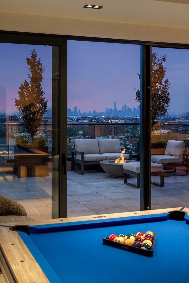 Photo - Alora Bayonne