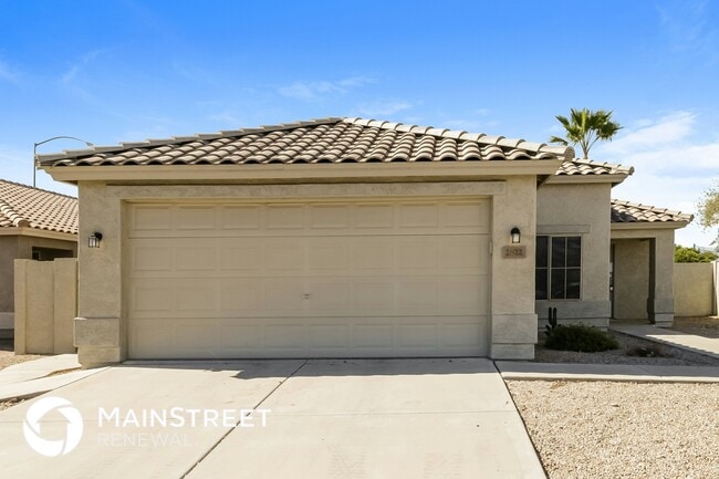 Building Photo - 2822 S Abbey