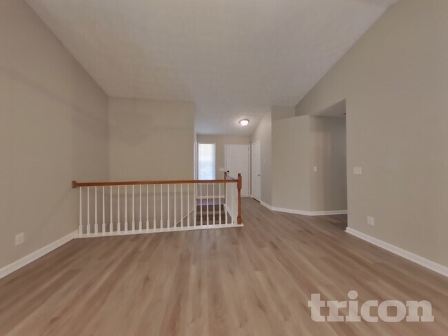 Photo - 93 Linville Pointe