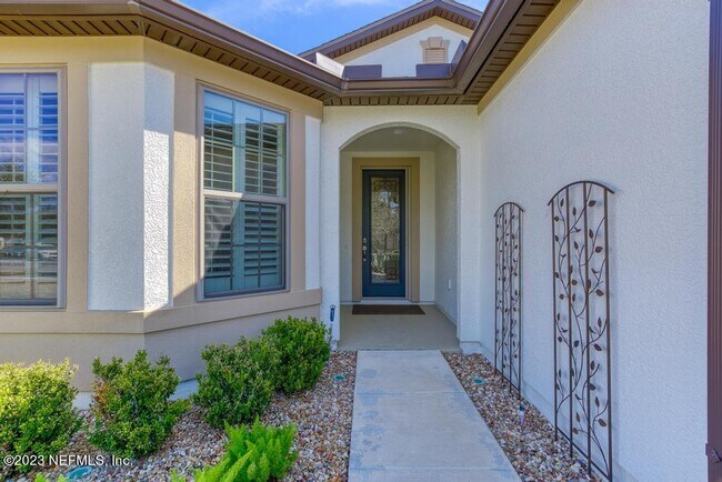 Photo - 280 Winding Path Dr