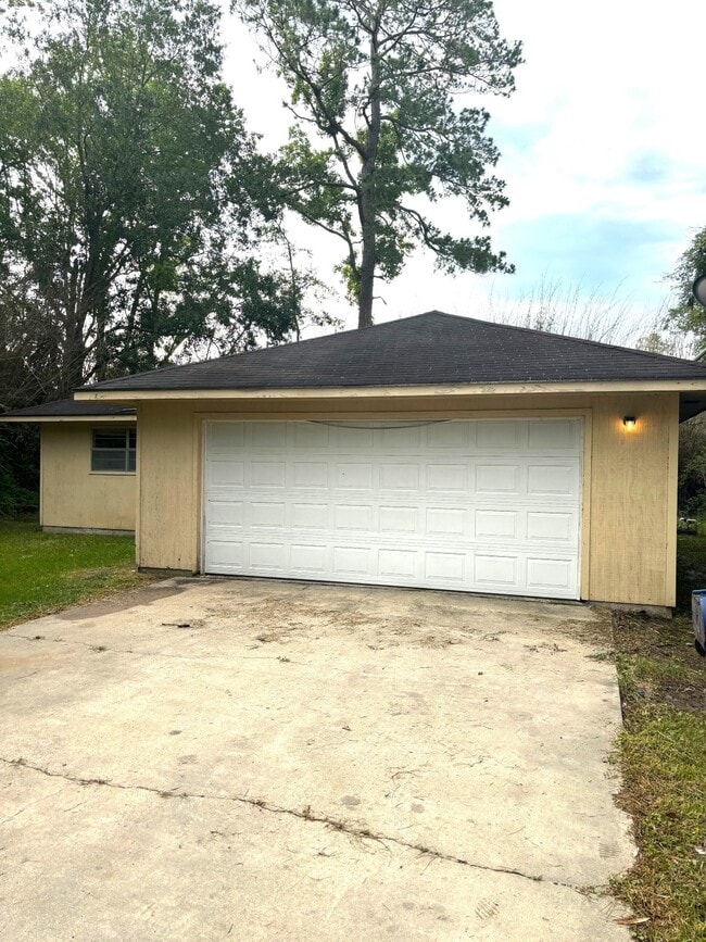 Photo - 364 N Lhs Dr House