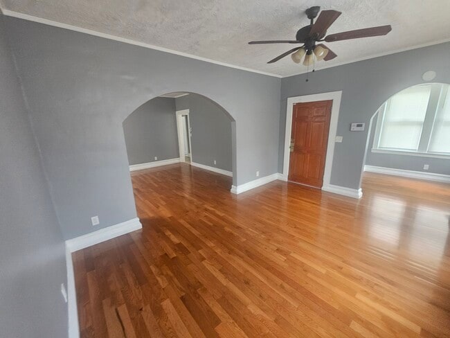 Photo - 50 Underwood St Unit Very spacious 2 bedroom