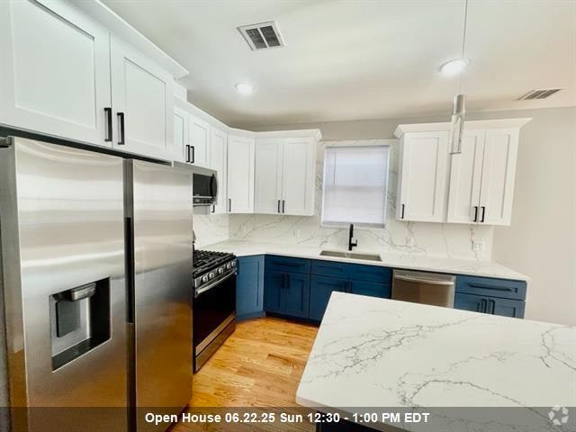 Building Photo - 78 Armstrong Ave Unit 2 Rental