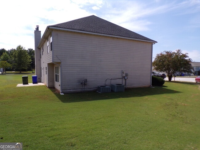 1527 Paceville Ct NE