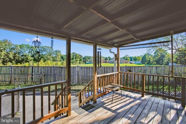 Photo - 2405 Phillips Dr