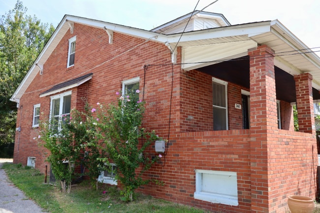 Photo - 2441 Hord Ave