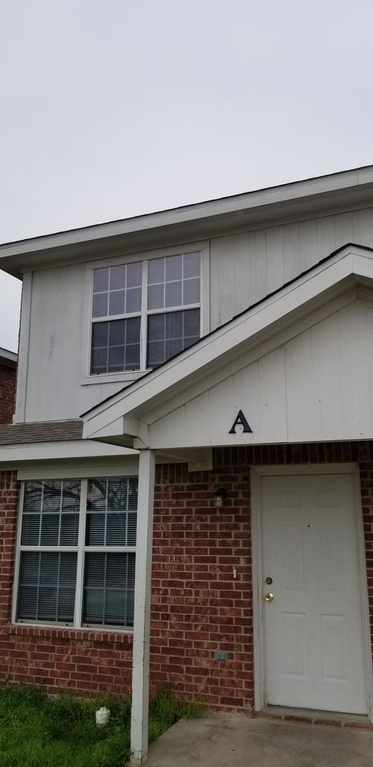 Building Photo - 104 W FM 2410 Rd Unit A