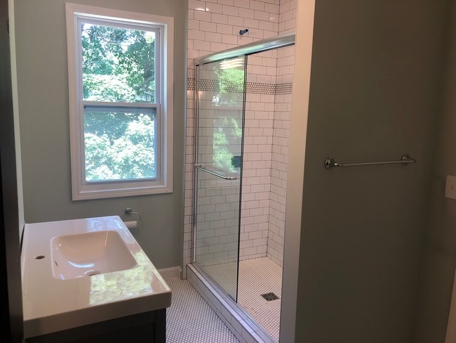 Building Photo - 362 Clinton St Unit 362