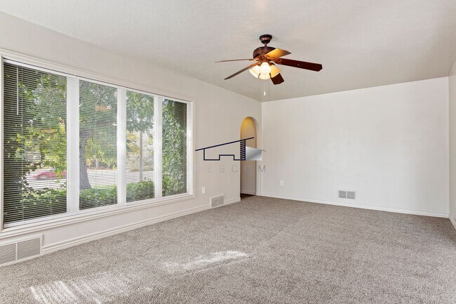 Photo - 352 Harrison Blvd