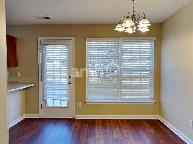 Photo - 2344 Hockett Dr