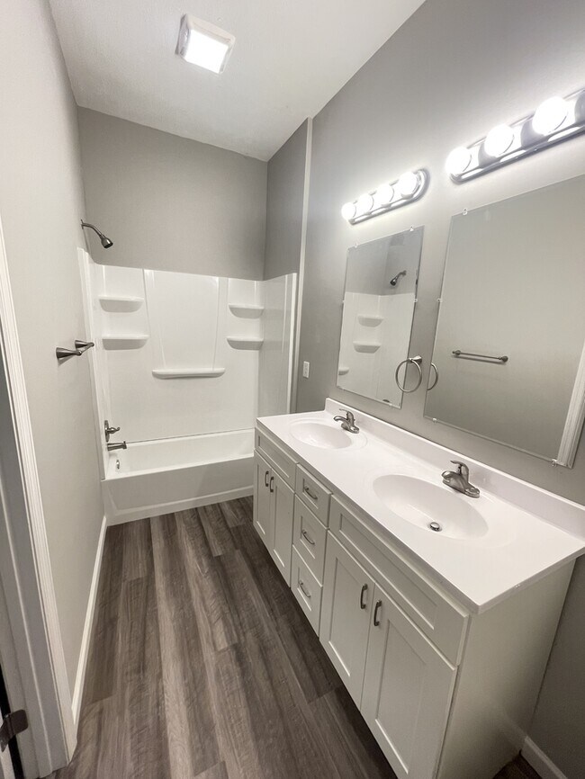 Photo - 1616 8th Ave