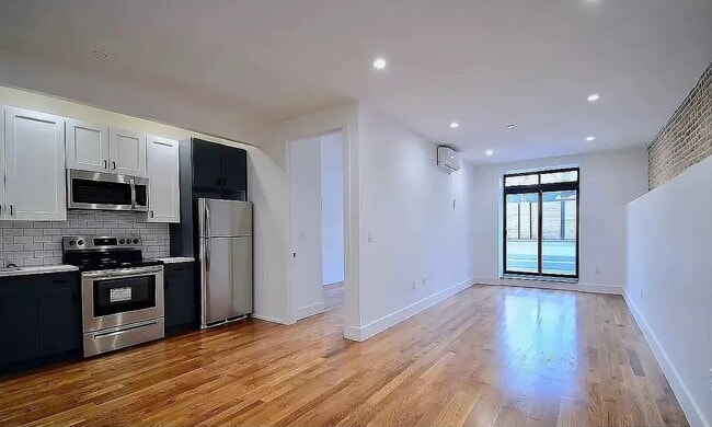 Photo - 309 Weirfield St Unidad 1