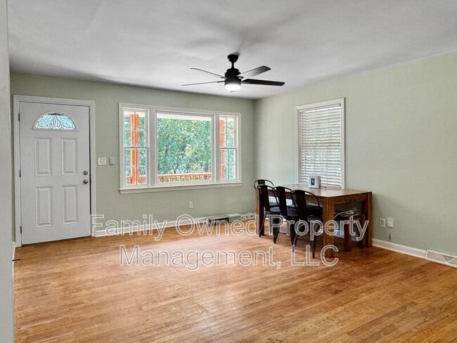 Photo - 2640 Orchid Ave