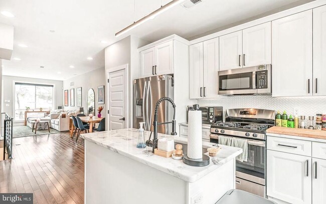 Photo - 1844 N 4th St