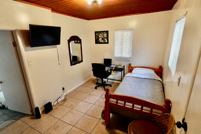 Photo - 1866 El Sereno Ave