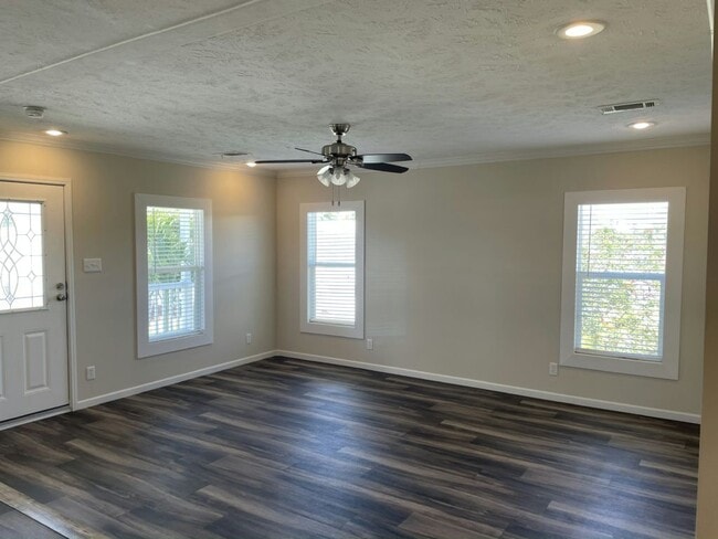 Photo - 4270 74th St N