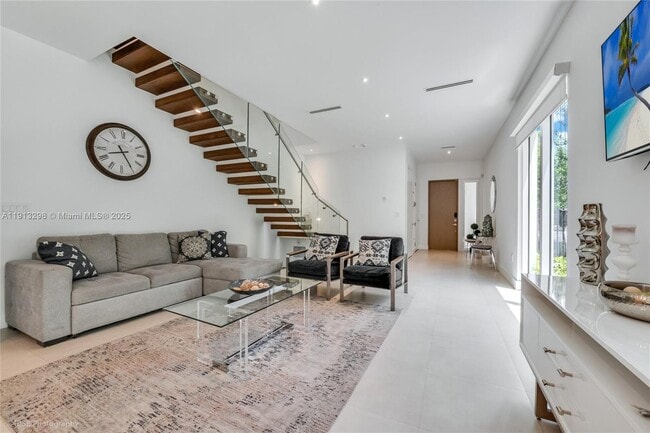 Photo - 2868 SW 33rd Ct