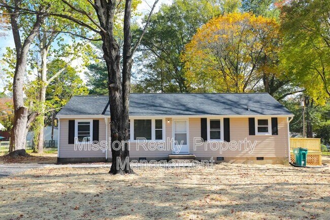 Photo - 7509 Montrose Ave