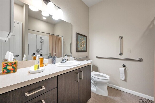 Photo - Waverly Inn and Cottages - 517 Unit A